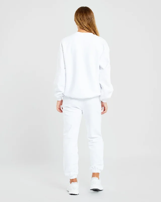 Everyday Relaxed Sweater - White