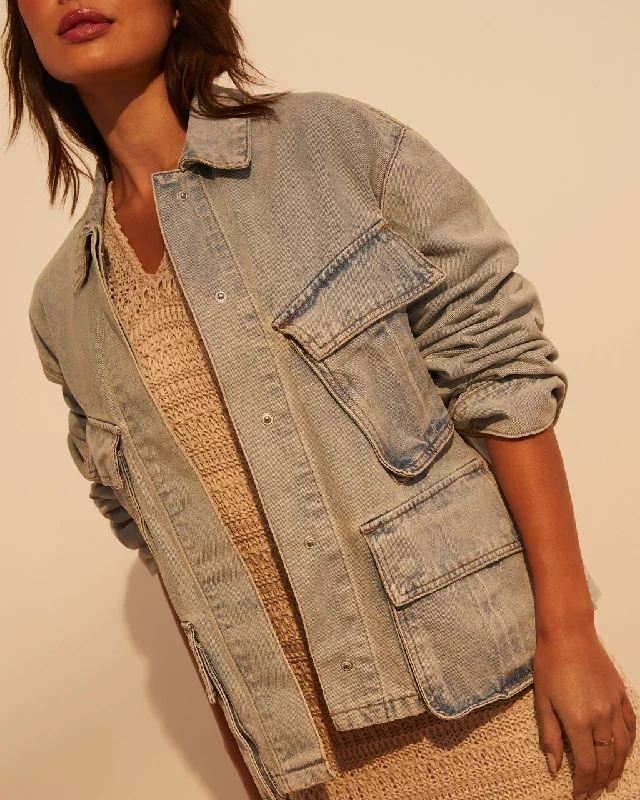 Frontier Pocketed Light Wash Denim Jacket